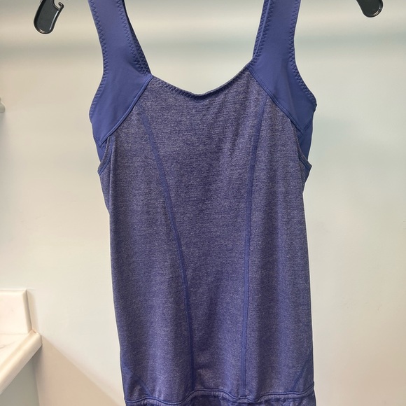 Purple Lululemon tank with built in sports bra Size 4 - Picture 3 of 3